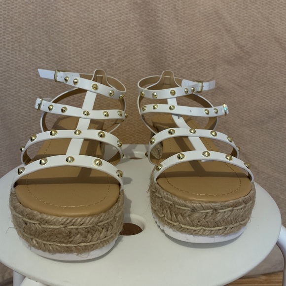 SOLD - Picture 4 of 5